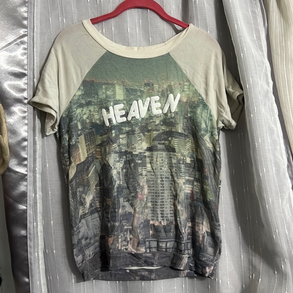 Rare Wildfox sample? City scape heaven or sweatshirt T